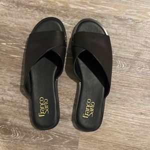Women’s black slide sandal by Franco Sarto